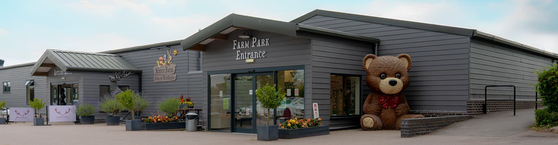 Manor Farm Park & Woodlands